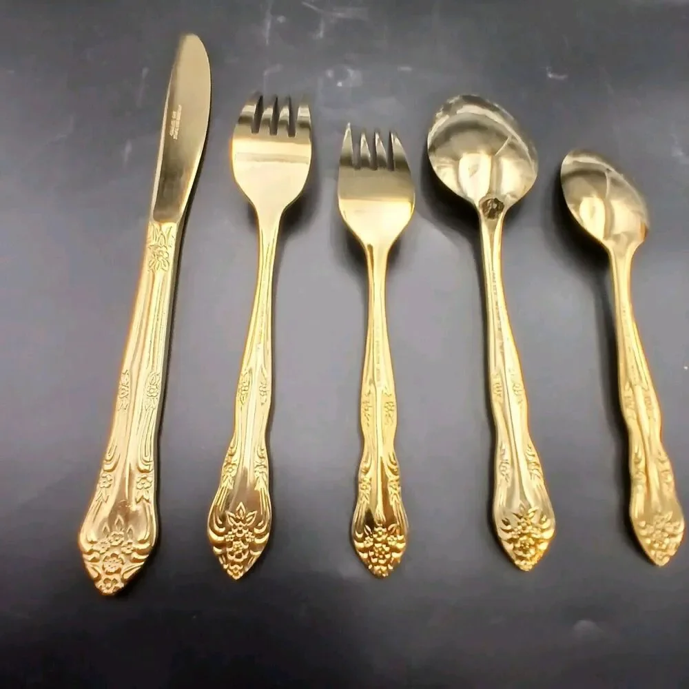 Vtg ROGERS Golden Dream Rose 20 pcs GOLD Electroplate Flatware Set 4 Places NEW